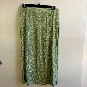 & Other Stories Sage green floral midi skirt with buttons, size 6